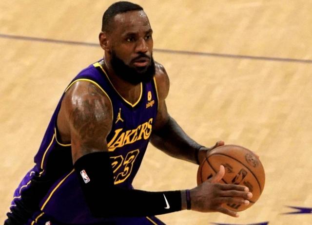 世俱杯投注-垃圾时间湖人玩火险些翻车 近9胜8排名竟纹丝未动