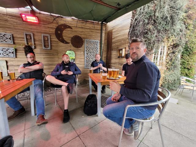 世俱杯投注-曼联CEO微服出巡，亲口告知球迷：两名内鬼已被赶走